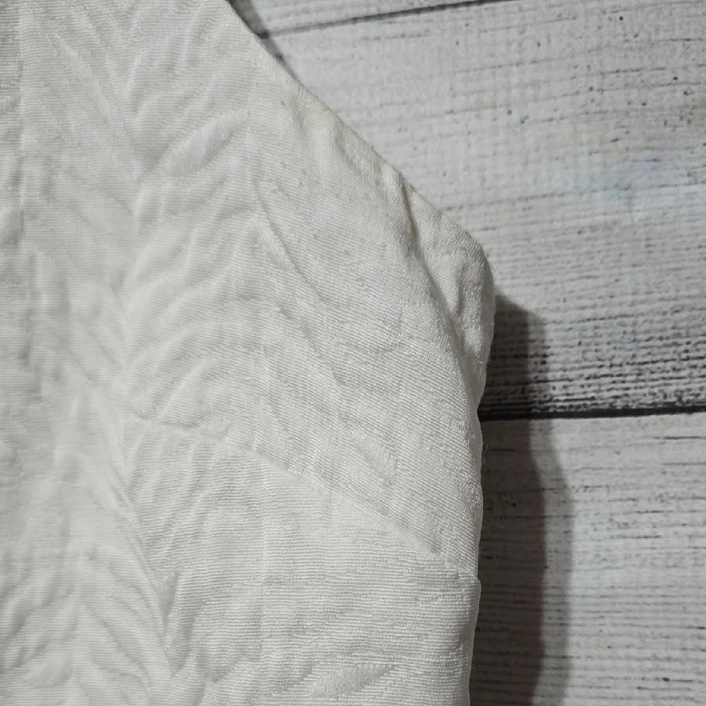 Michael Kors Textured White Mini Dress - Picture 5 of 6